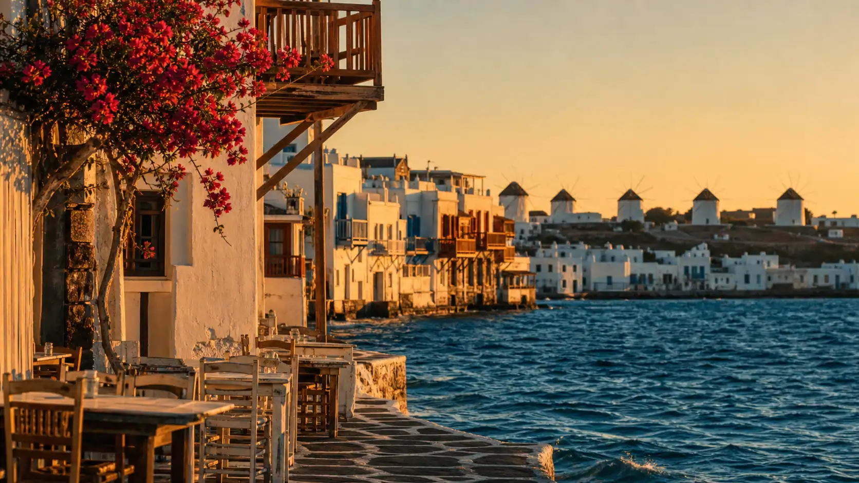 Que faire à Mykonos : coucher de soleil sur les ruelles et la mer Égée, moulins de Kato Mili