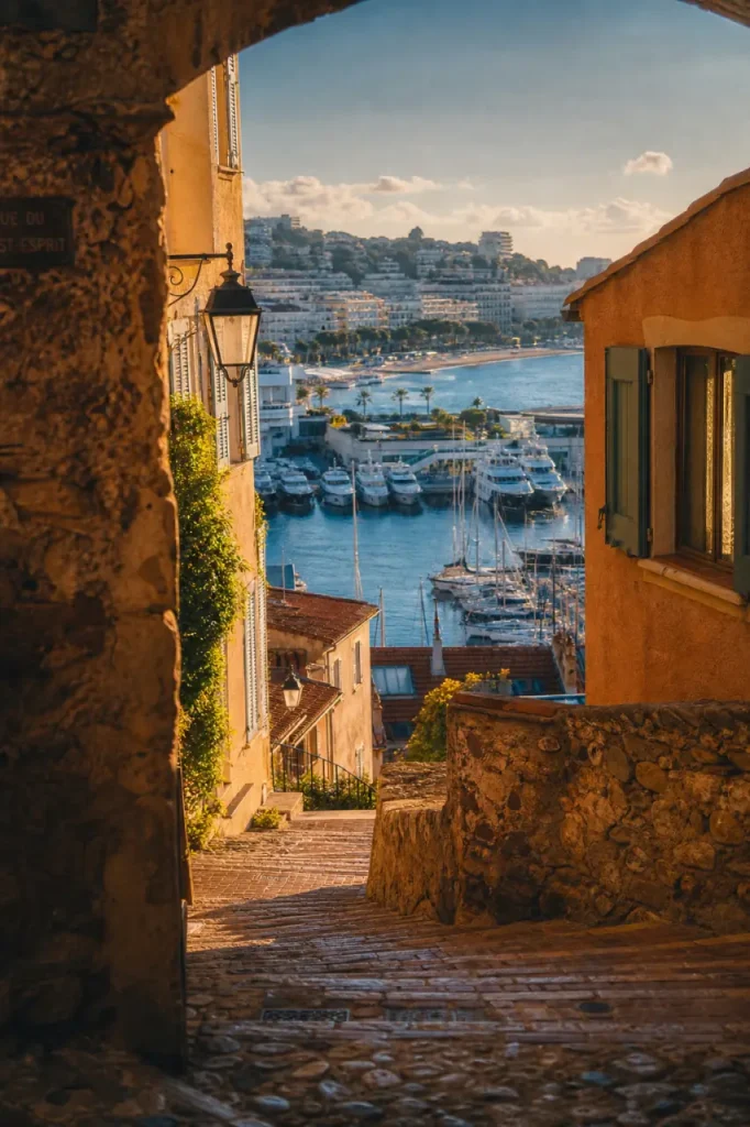 Que voir à Cannes en 3 heures : Le Suquet, la Croisette et les îles de Lérins